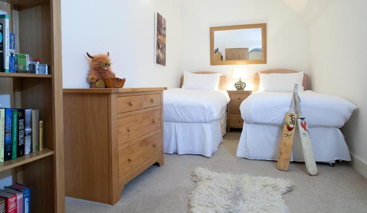 Loch Ness Moat House Apartments Fort Augustus Εξωτερικό φωτογραφία